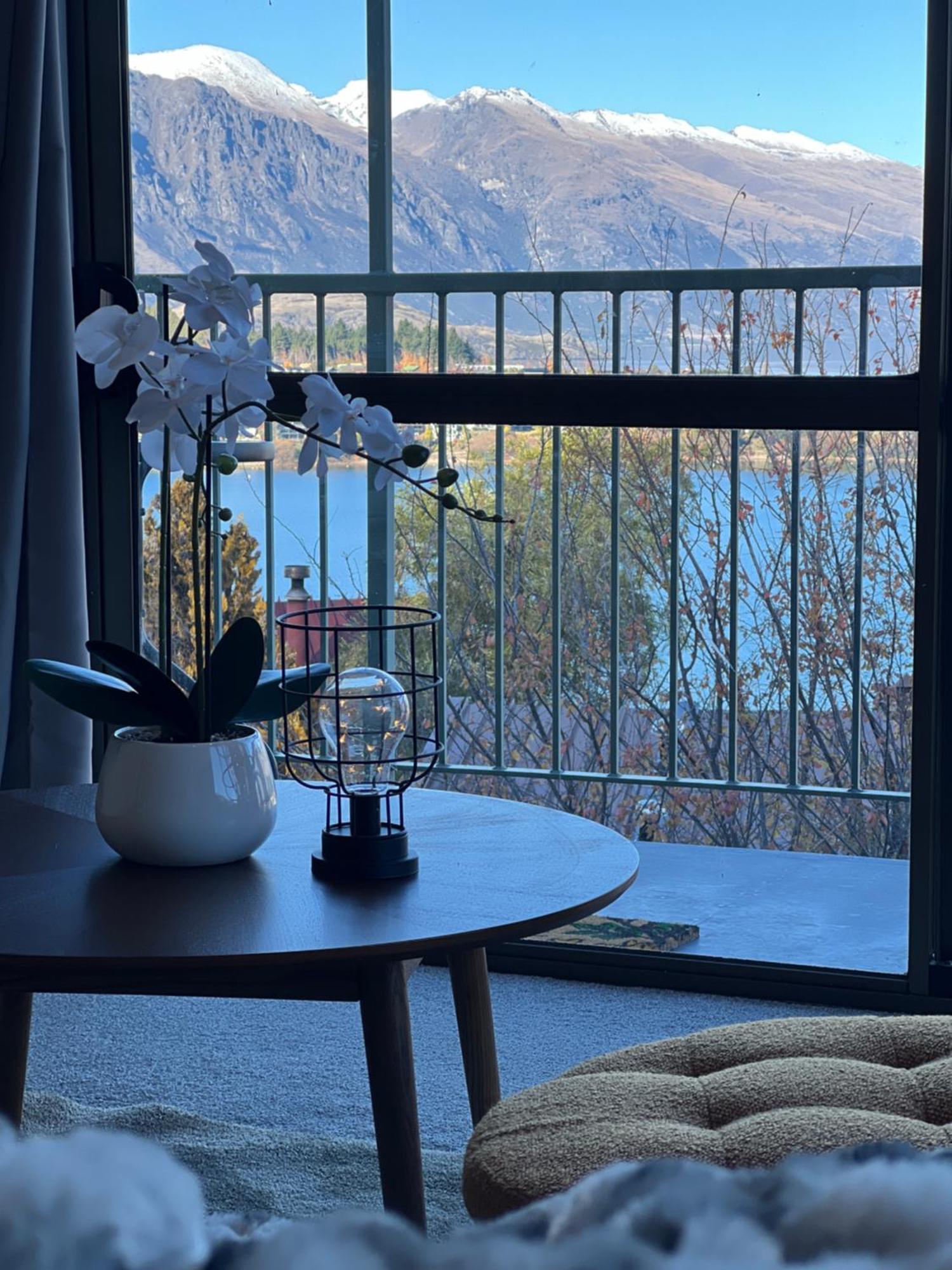 Lakeview Home Retreat At Queenstown Hill Екстер'єр фото